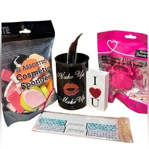 NWT 5 Piece Bundle, Mug, Sponges, Nail files, Polish Holder, Heart Plaque